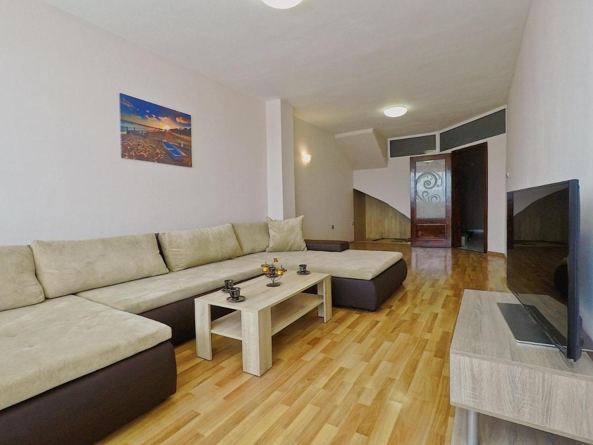Spacious And Bright Maisonette Varna Center Luaran gambar