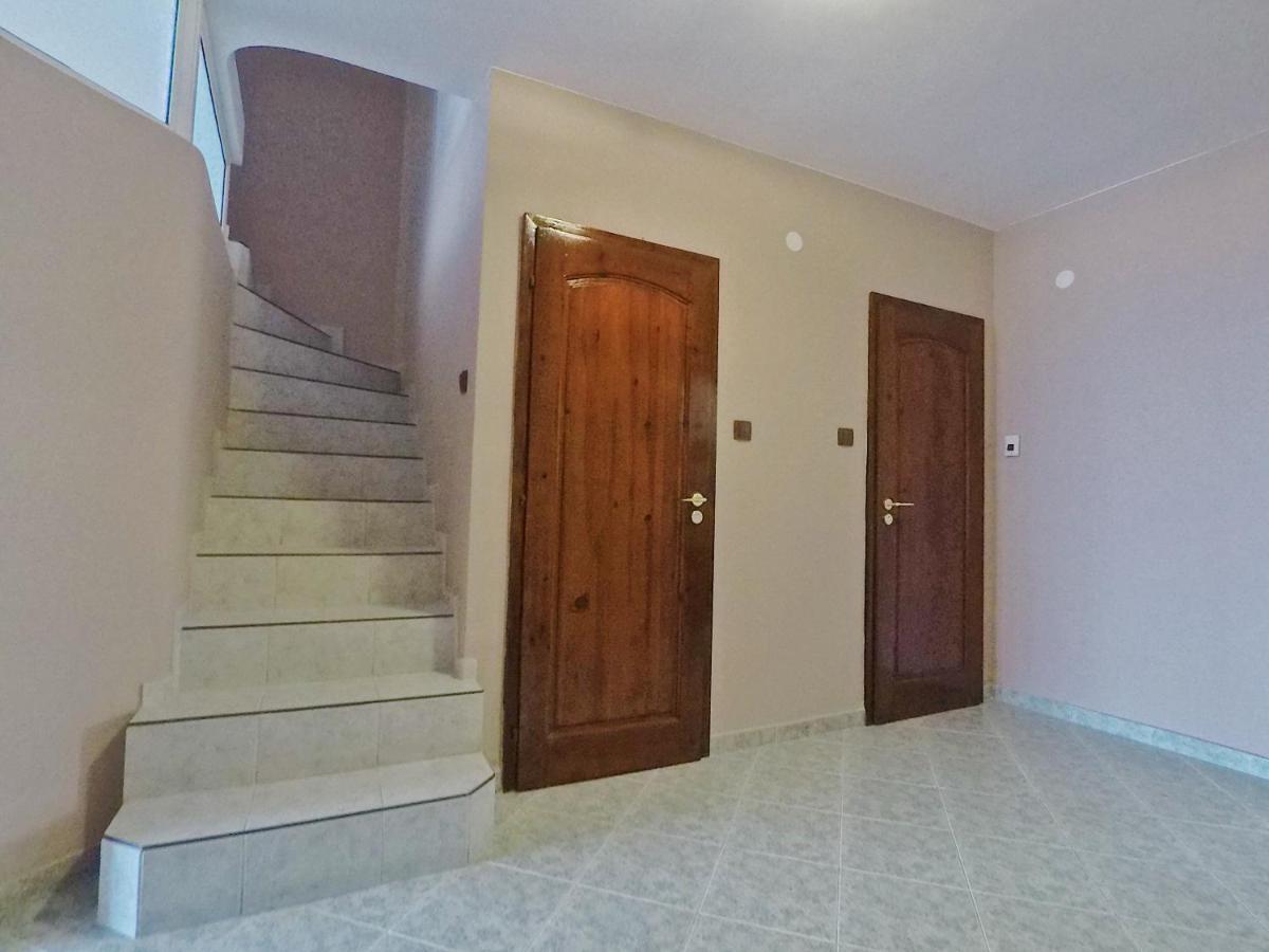 Spacious And Bright Maisonette Varna Center Luaran gambar