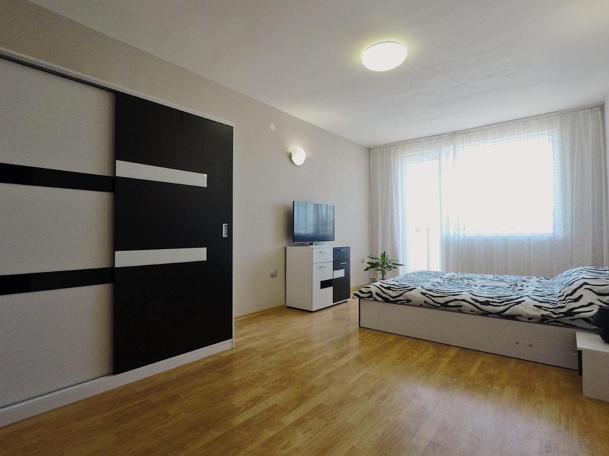 Spacious And Bright Maisonette Varna Center Luaran gambar